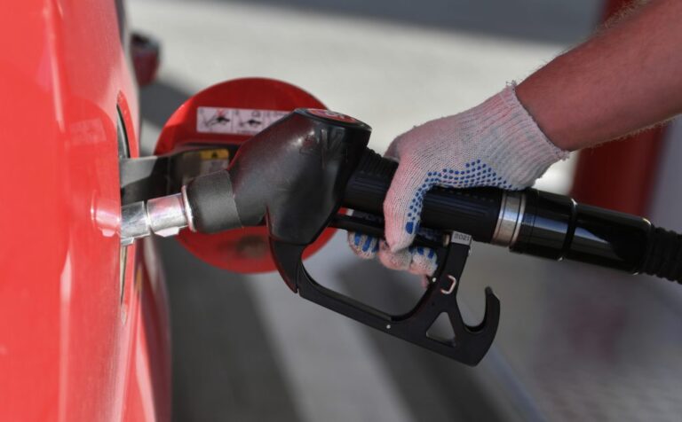 В МОЛДОВЕ С 24 ОКТЯБРЯ ИЗМЕНЯЮТСЯ ЦЕНЫ НА НЕФТЕПРОДУКТЫ В МОЛДОВЕ С 24 ОКТЯБРЯ ИЗМЕНЯЮТСЯ ЦЕНЫ НА НЕФТЕПРОДУКТЫ