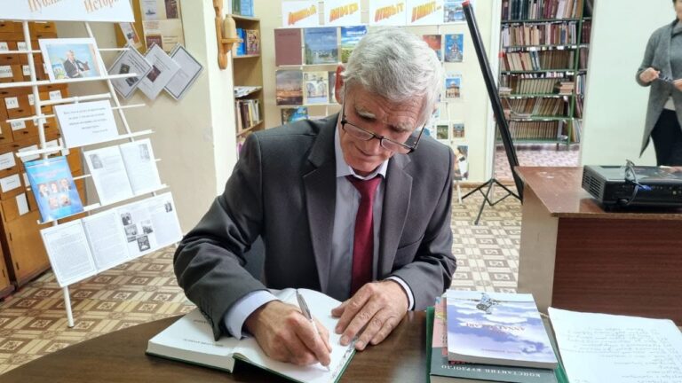 ХРАНИТЕЛЬ ИСТОРИИ ГАГАУЗИИ  