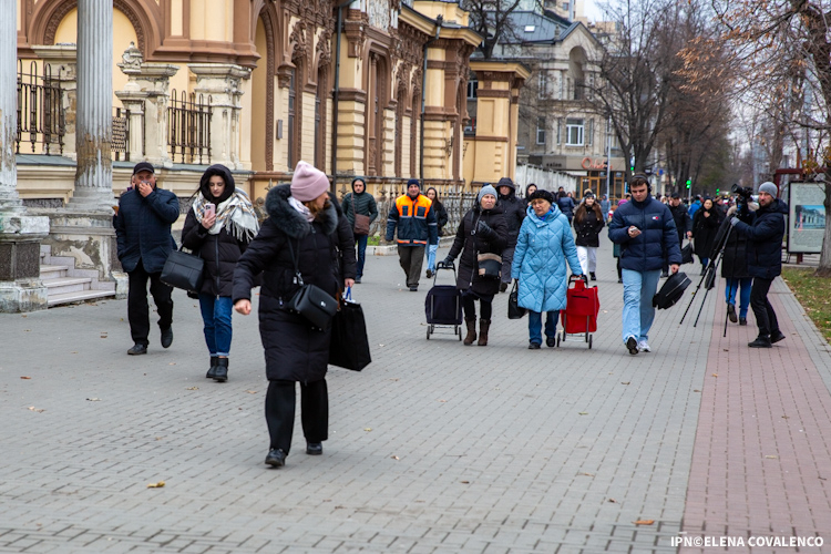 ЖИТЕЛИ МОЛДОВЫ ПЛАНИРУЮТ ПОТРАТИТЬ ОТ 1 000 ДО 5 000 ЛЕЕВ НА РОЖДЕСТВЕНСКИЙ СТОЛ ЖИТЕЛИ МОЛДОВЫ ПЛАНИРУЮТ ПОТРАТИТЬ ОТ 1 000 ДО 5 000 ЛЕЕВ НА РОЖДЕСТВЕНСКИЙ СТОЛ