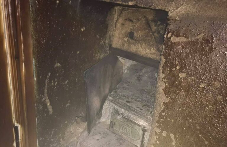 ДВА ПОЖИЛЫХ ЧЕЛОВЕКА ПОГИБЛИ В РЕЗУЛЬТАТЕ ПОЖАРОВ
