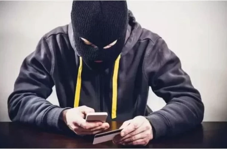 ПОЛИЦИЯ ПРЕДУПРЕЖДАЕТ О НОВЫХ ЖЕРТВАХ СХЕМЫ «РОДСТВЕННИК, ПОПАВШИЙ В АВАРИЮ»