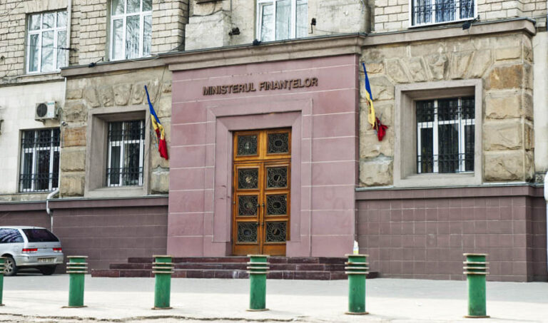 МИНИСТЕРСТВО ФИНАНСОВ НАЧАЛО ПЕРЕЧИСЛЕНИЕ СРЕДСТВ НА ВЫПЛАТУ ЗАРПЛАТ УЧИТЕЛЯМ