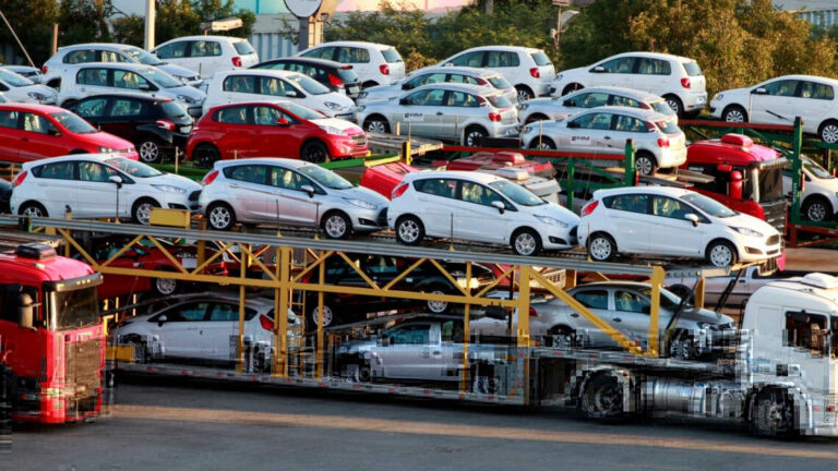 ЗАДЕРЖКА НОВЫХ АВТОМОБИЛЕЙ НА ГРАНИЦЕ: ЧТО СТОИТ ЗА ПРОБЛЕМОЙ?