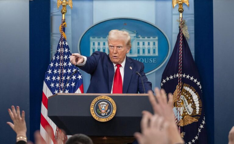 ТРАМП МОЖЕТ ВВЕСТИ 10%-НУЮ ПОШЛИНУ НА ВЕСЬ ИМПОРТ ИЗ ЕС