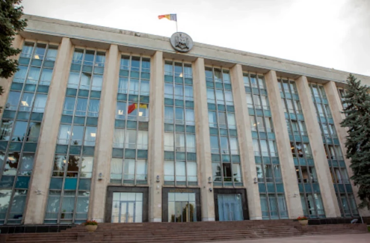 ПРАВИТЕЛЬСТВО МОЛДОВЫ УТВЕРДИЛО КАДРОВЫЕ ИЗМЕНЕНИЯ: НАЗНАЧЕНИЯ, УВОЛЬНЕНИЯ И ПОНИЖЕНИЯ