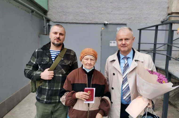 В МОЛДОВЕ ПРОДОЛЖАЮТ ЧЕСТВОВАТЬ УЧАСТНИКОВ ВЕЛИКОЙ ОТЕЧЕСТВЕННОЙ ВОЙНЫ